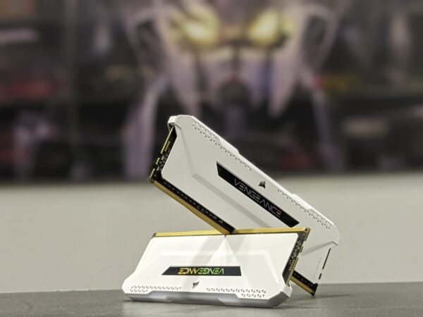 VENGEANCE RGB PRO SL 16GB (2x8GB) DDR4 DRAM 3200MHz C16